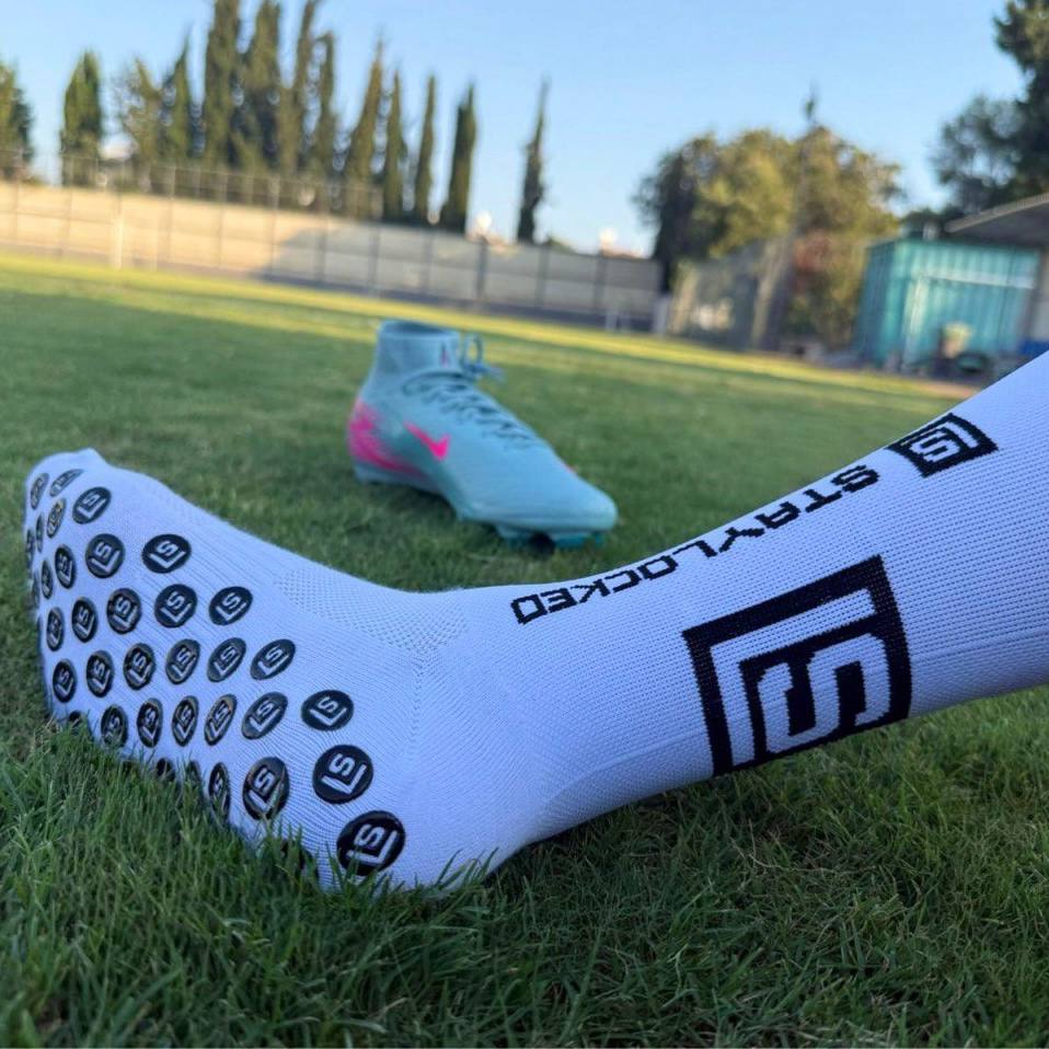 STAYLOCKED® Performance Grip Socks